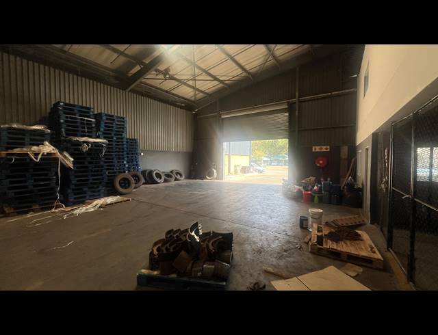 1,008M² WAREHOUSE TO LET IN ISANDO